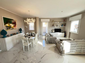 3 Bdr 100m from the Sea and Sea View and Terrace